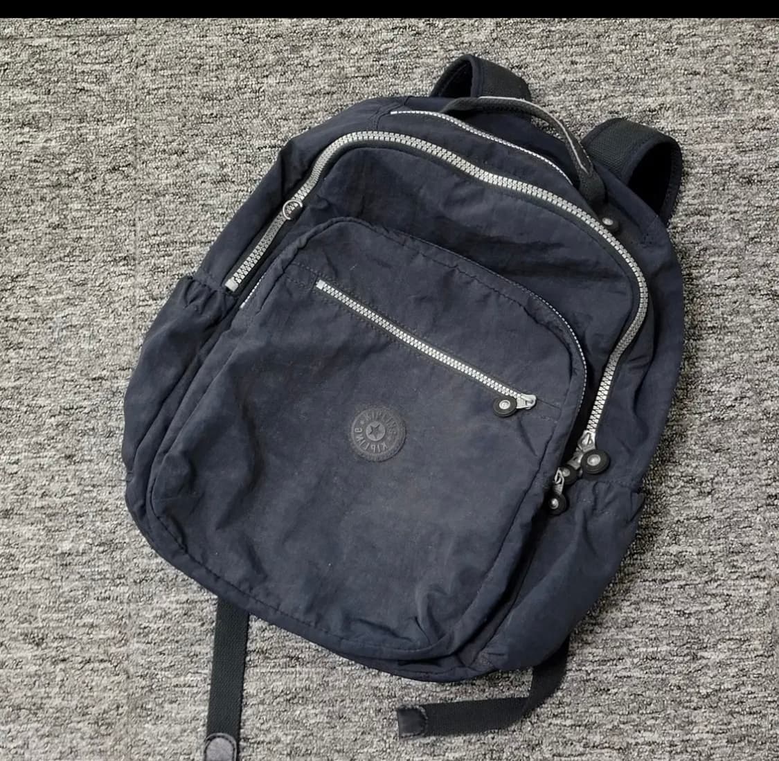 키플링 네이비 백팩 상품이미지1