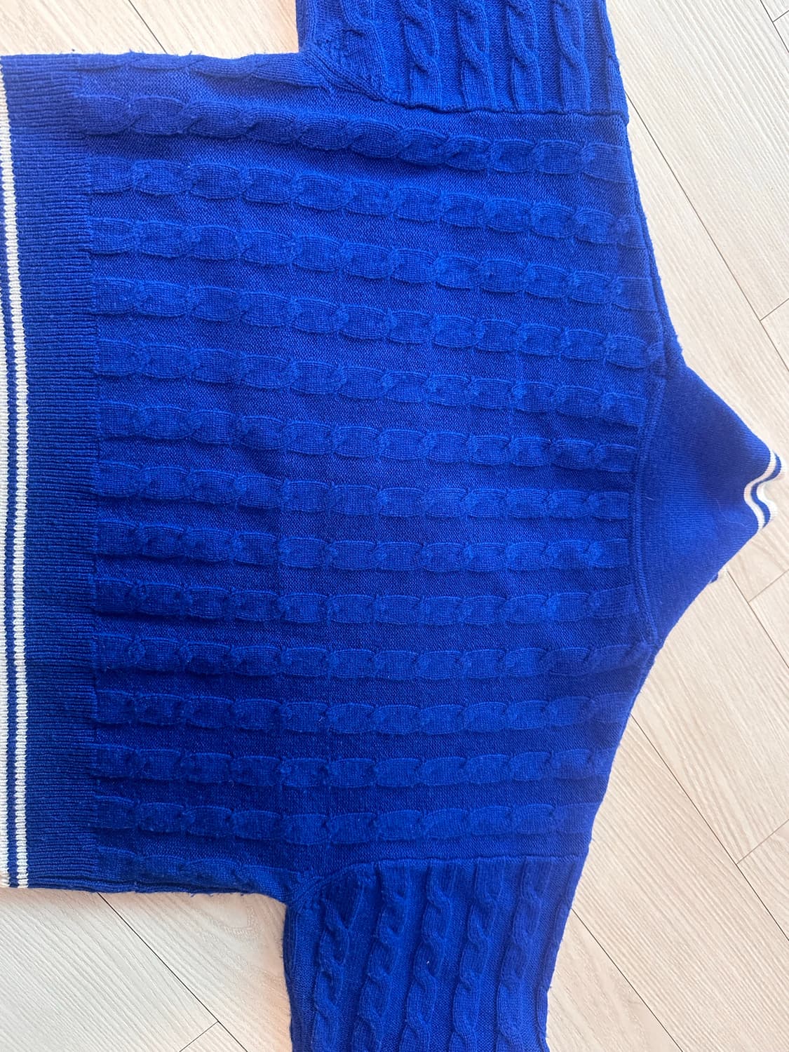 산드로 크롭 니트(나는솔로 송해나 착용) 상품이미지7