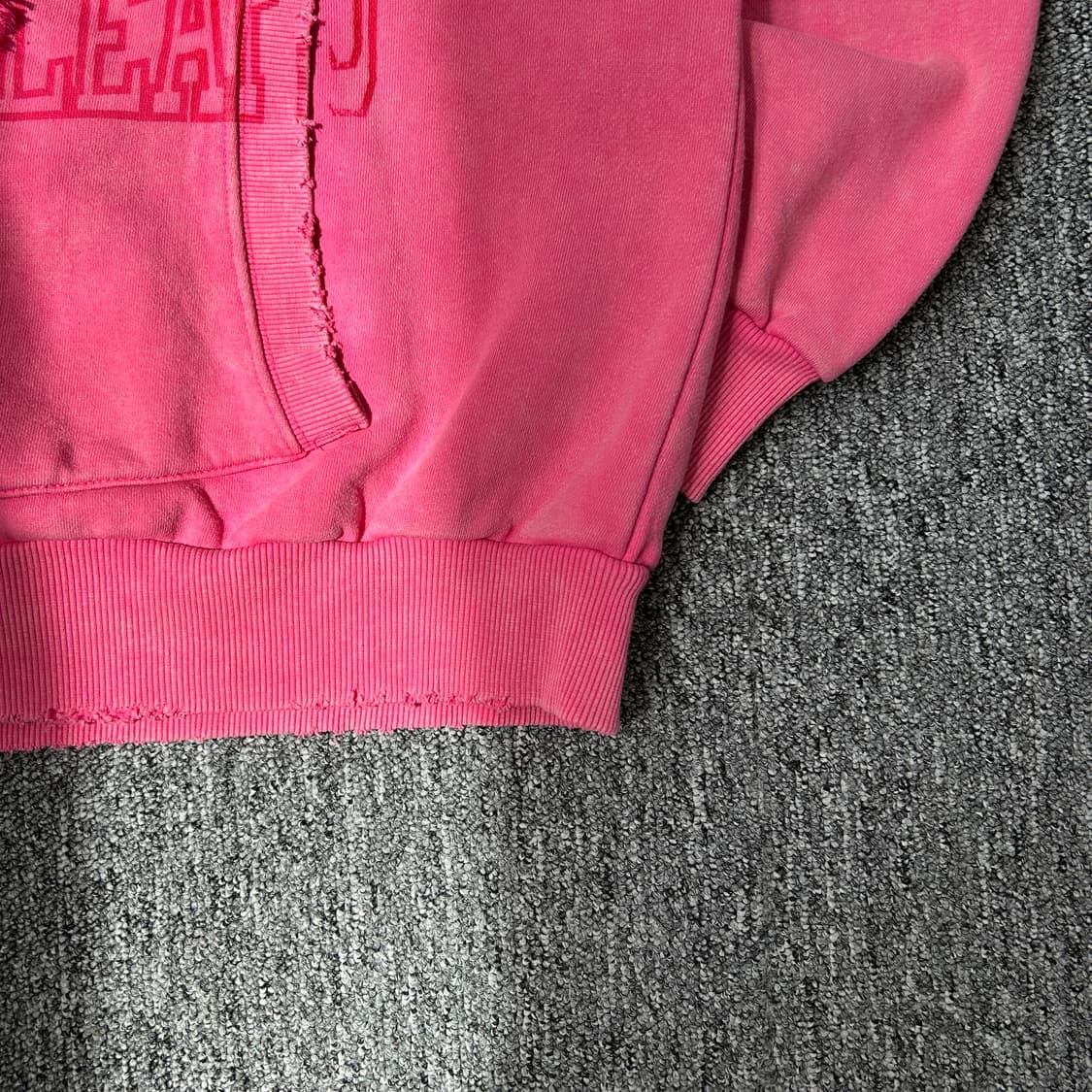 캐나다 토론토 핑크 데미지 후드티 상품이미지3