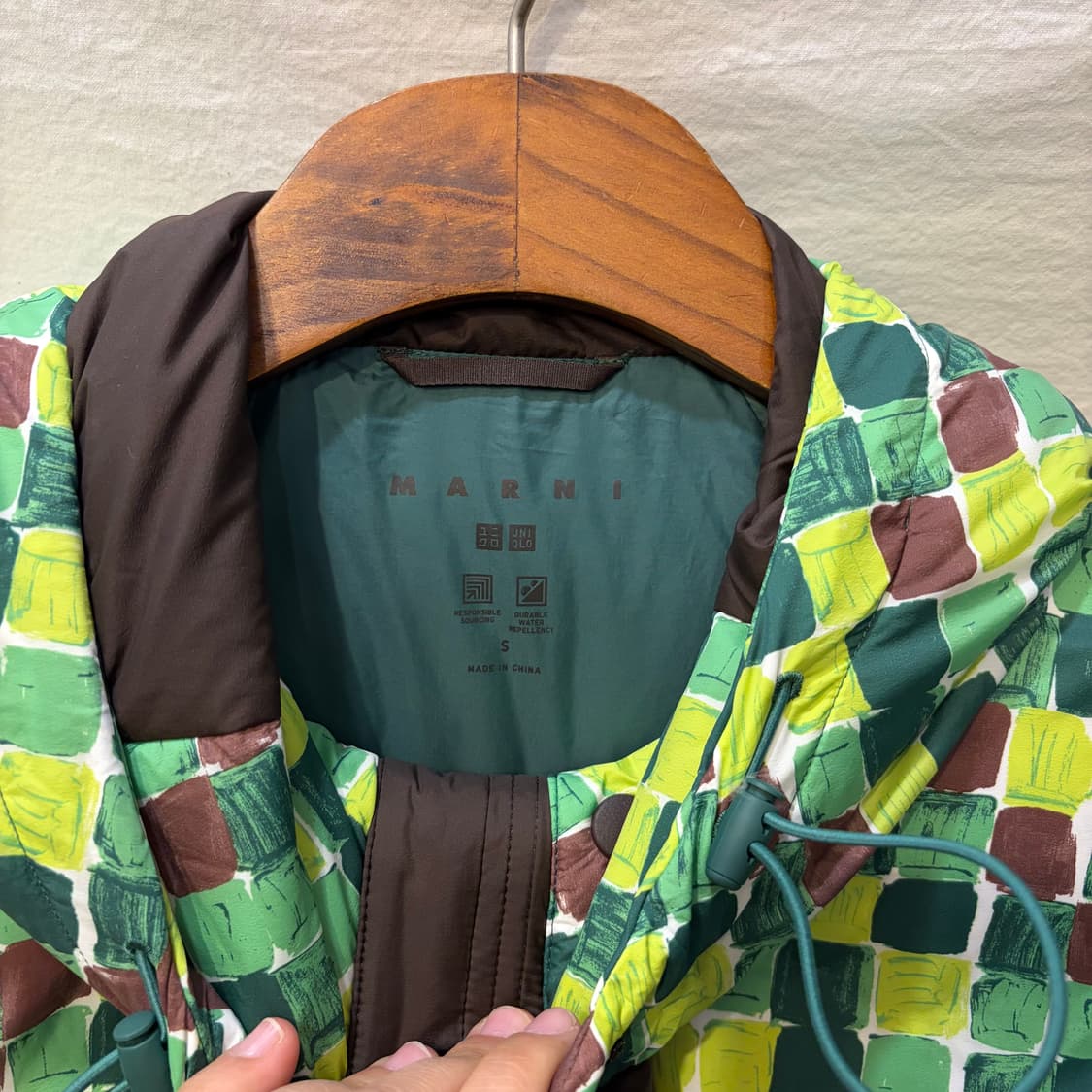 유니클로 X 마르니 체크 패턴 후드 패딩 점퍼 상품이미지4