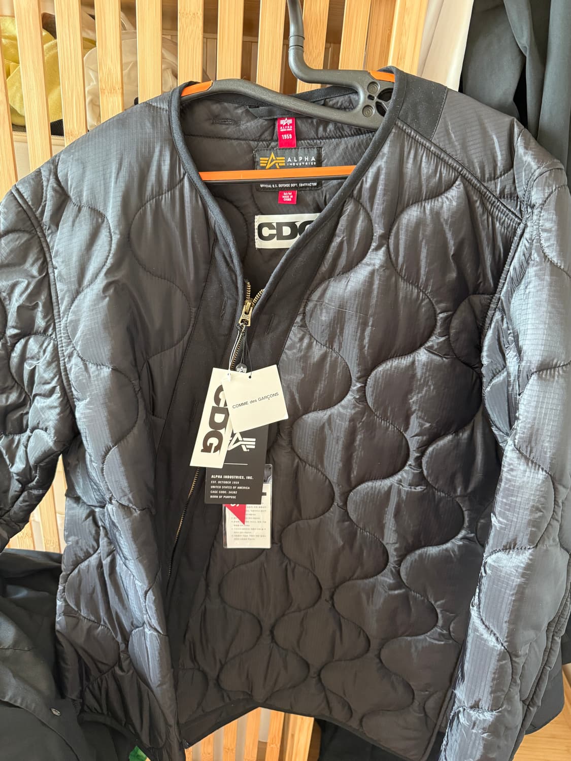 cdg 알파인더스트리 경량패딩 M 상품이미지2