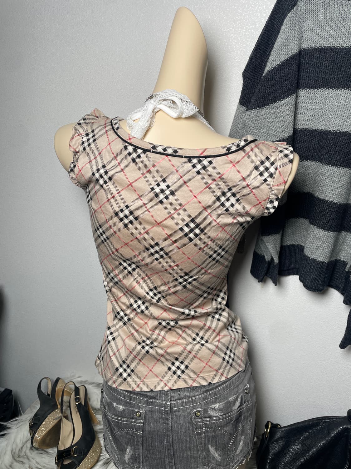 Burberry 버버리 블루라벨 베이지 나시탑 상품이미지5