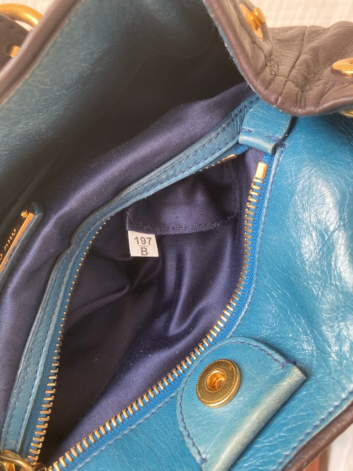 미우미우 핸드백 상품이미지4