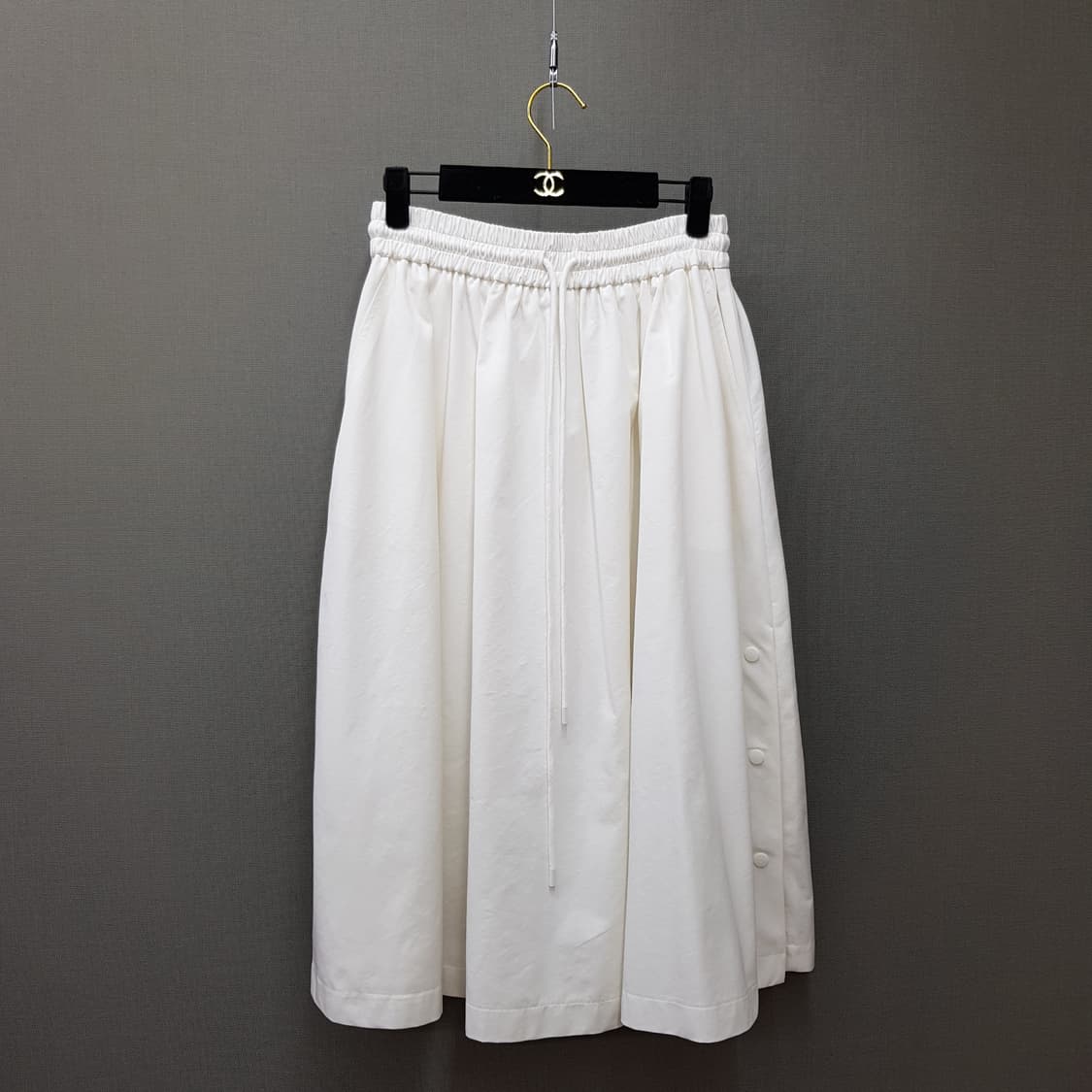 럭키마르쉐 2023 밴딩 플레어 스커트 s사이즈 상품이미지1