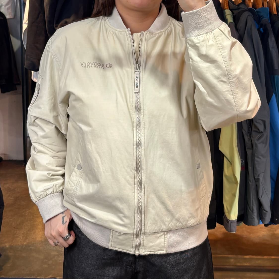 디스커버리 아이보리 블루종 상품이미지1