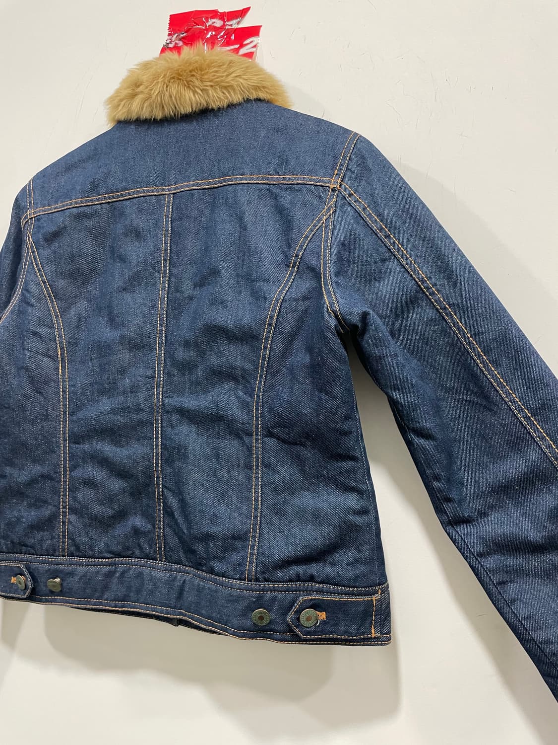 퍼 트리밍 데님 트러커 자켓 상품이미지8