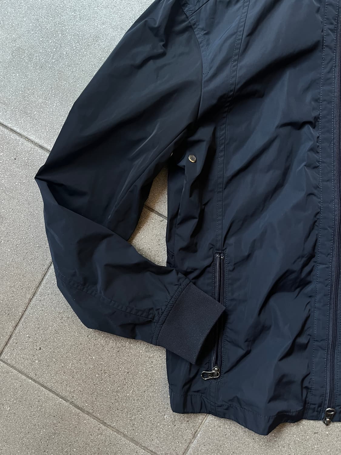 아르마니 진스 윈드자켓 상품이미지3