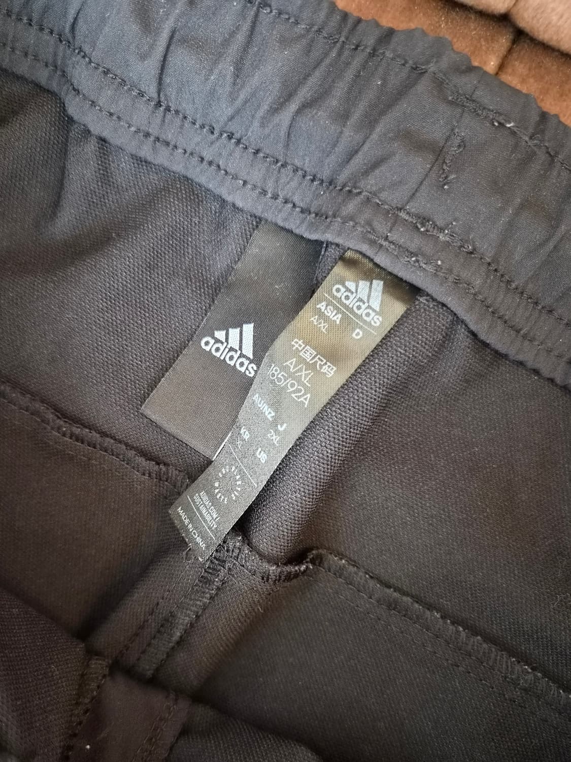 아디다스 남성  블랙 밴딩트랙팬츠
 상품이미지4