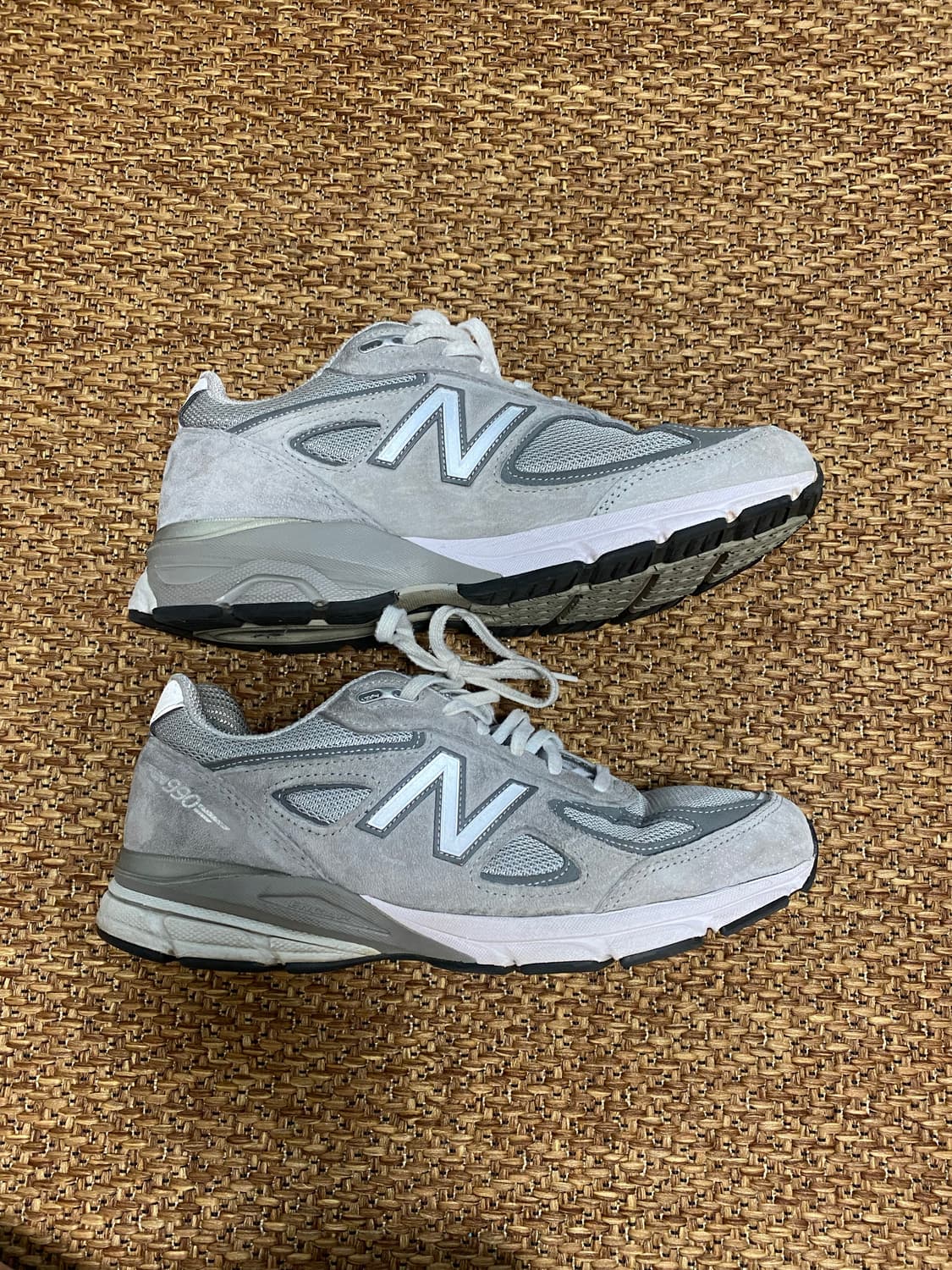뉴발란스 990v4 그레이  상품이미지1