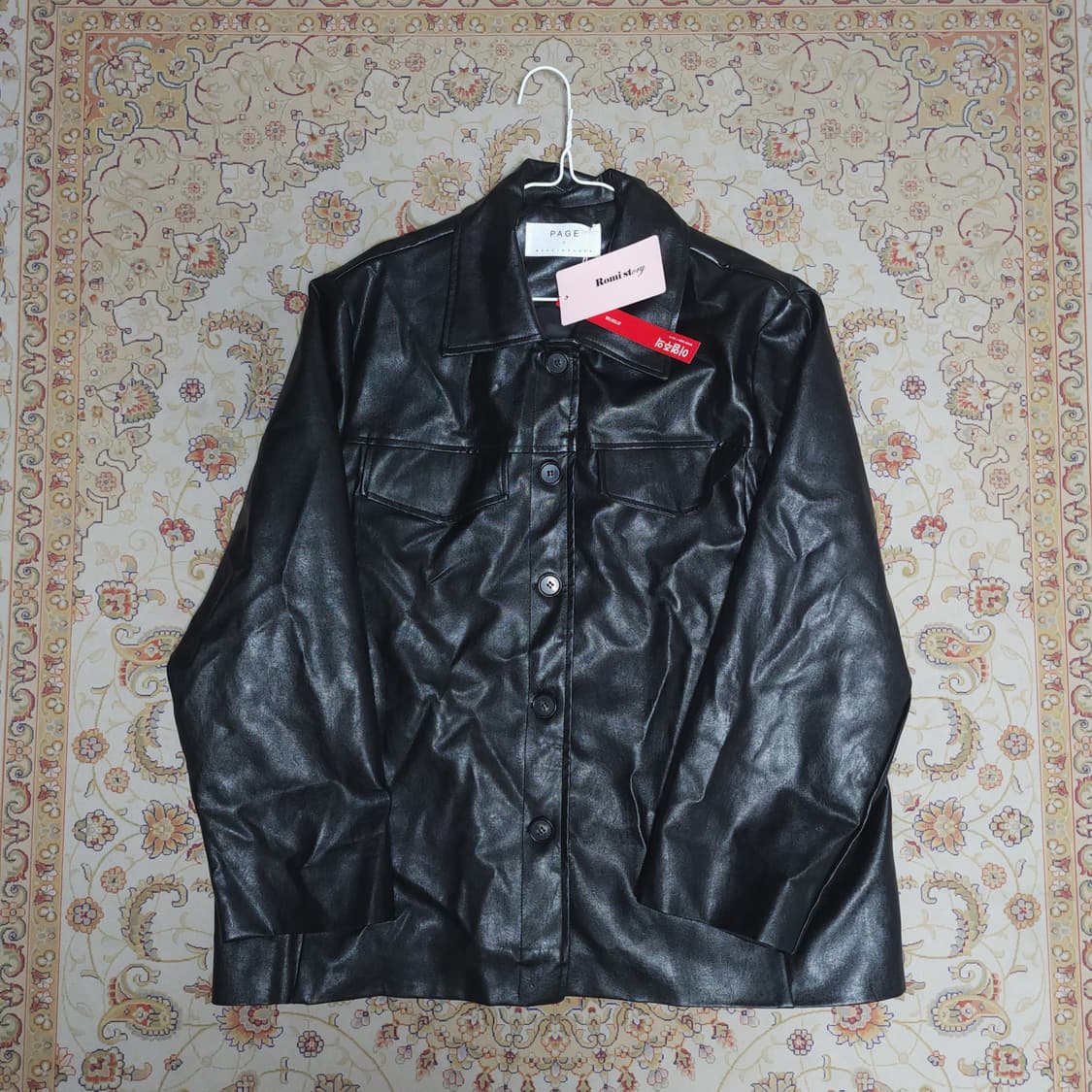 새상품) 로미스토리 오버핏 페이크 레더 자켓  상품이미지1