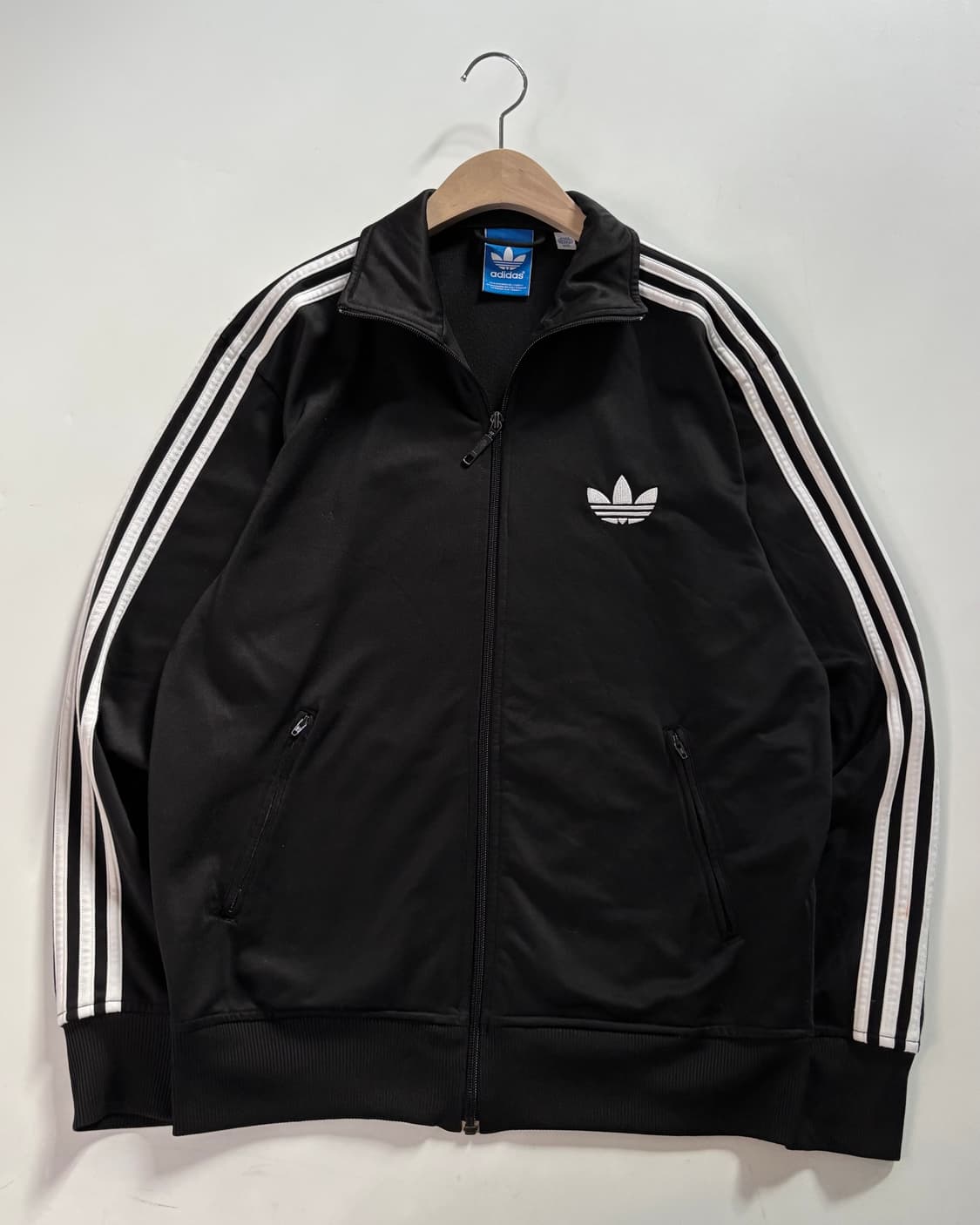 Adidas 아디다스 블랙컬러 파이어버드 트랙탑 상품이미지1