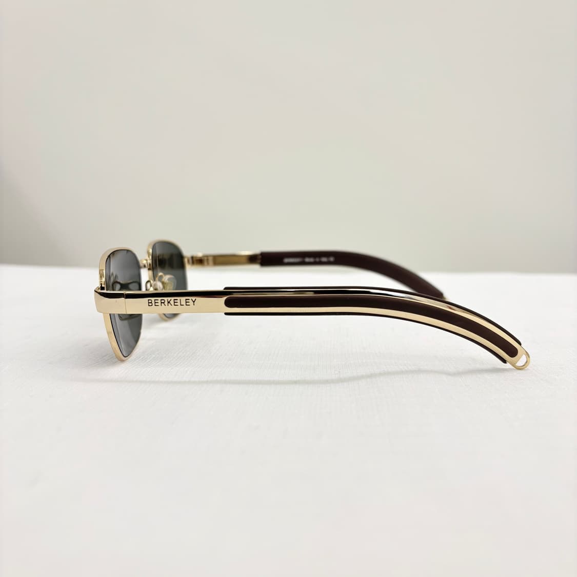 BERKELEY 골드 스퀘어 선글라스 상품이미지4