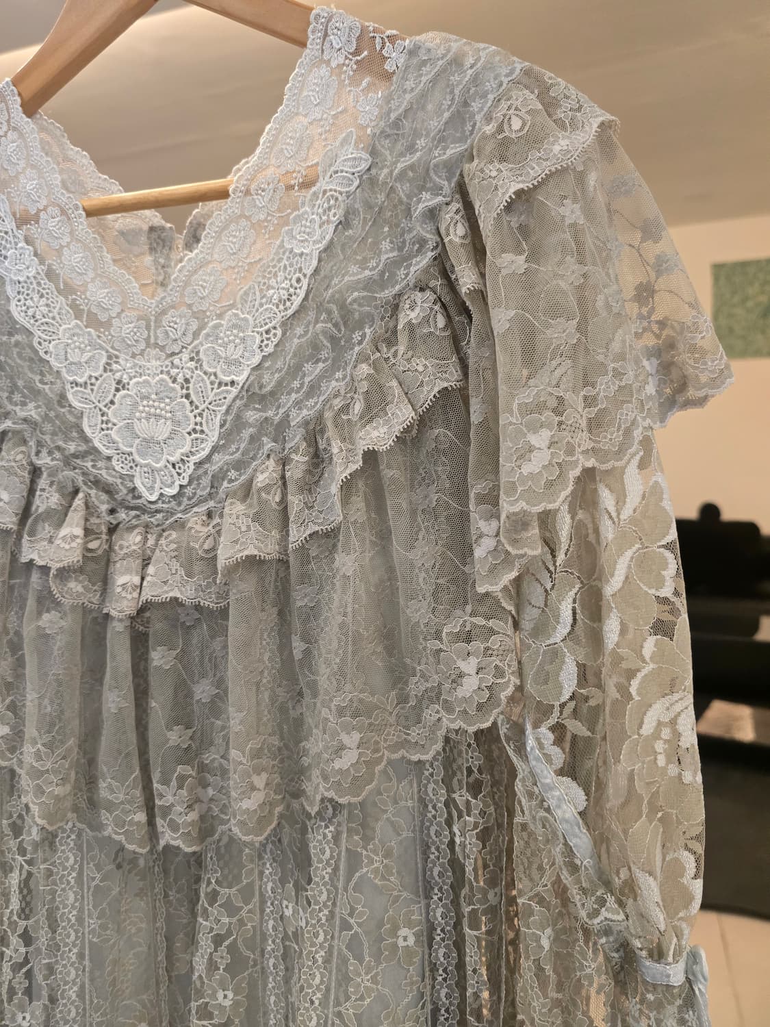 그레이 레이스 원피스 상품이미지2