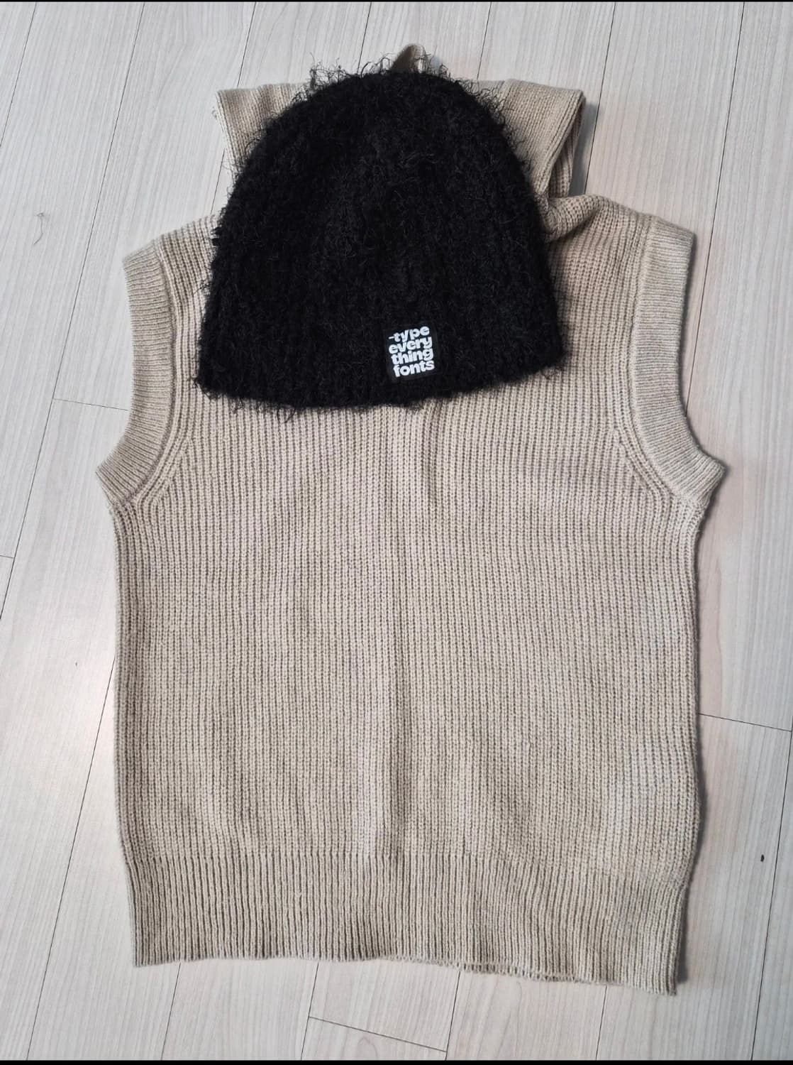 type everything fonts' 블랙 비니 상품이미지4