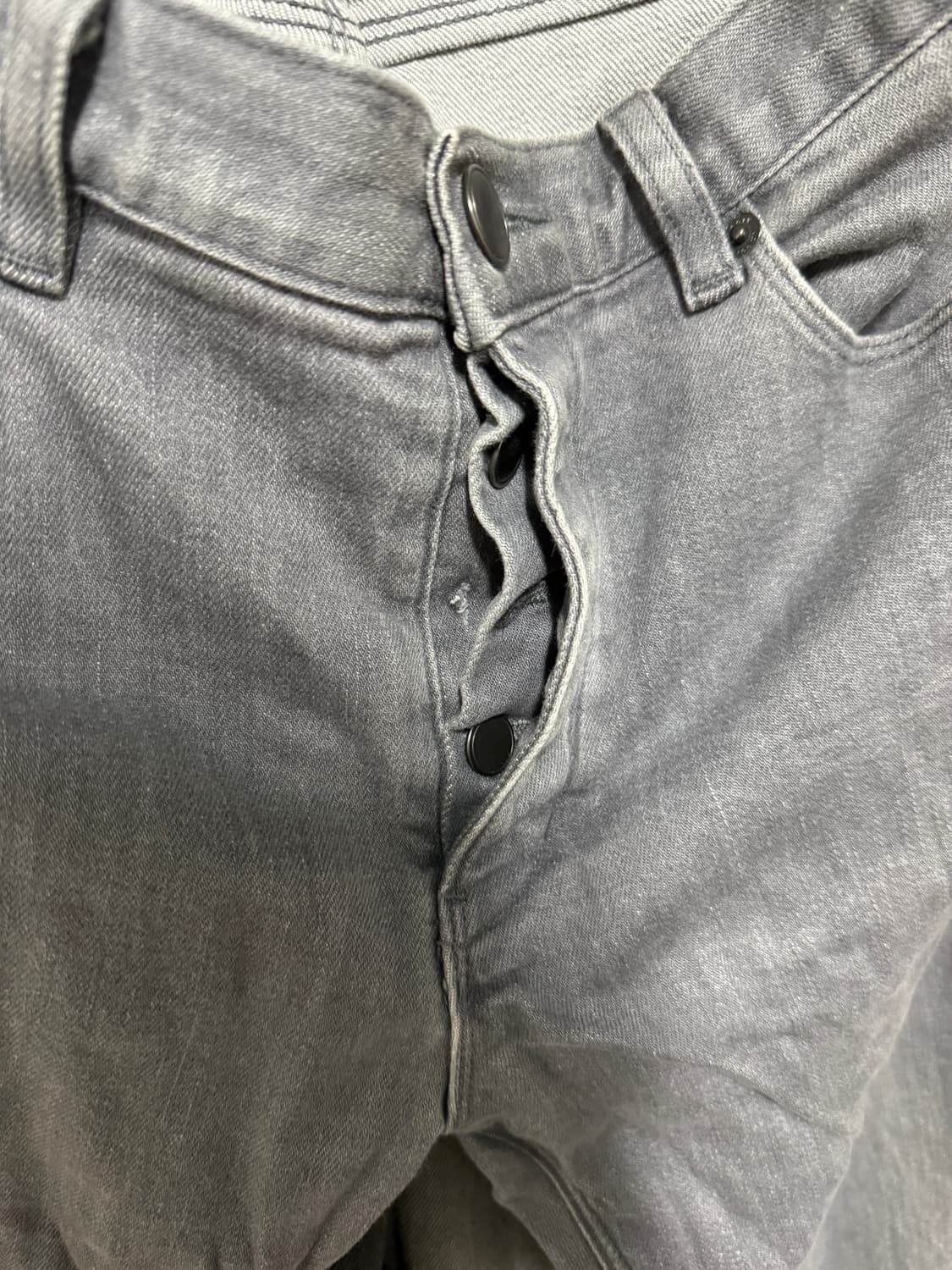 Theory 슬림핏 그레이 진 32 상품이미지2