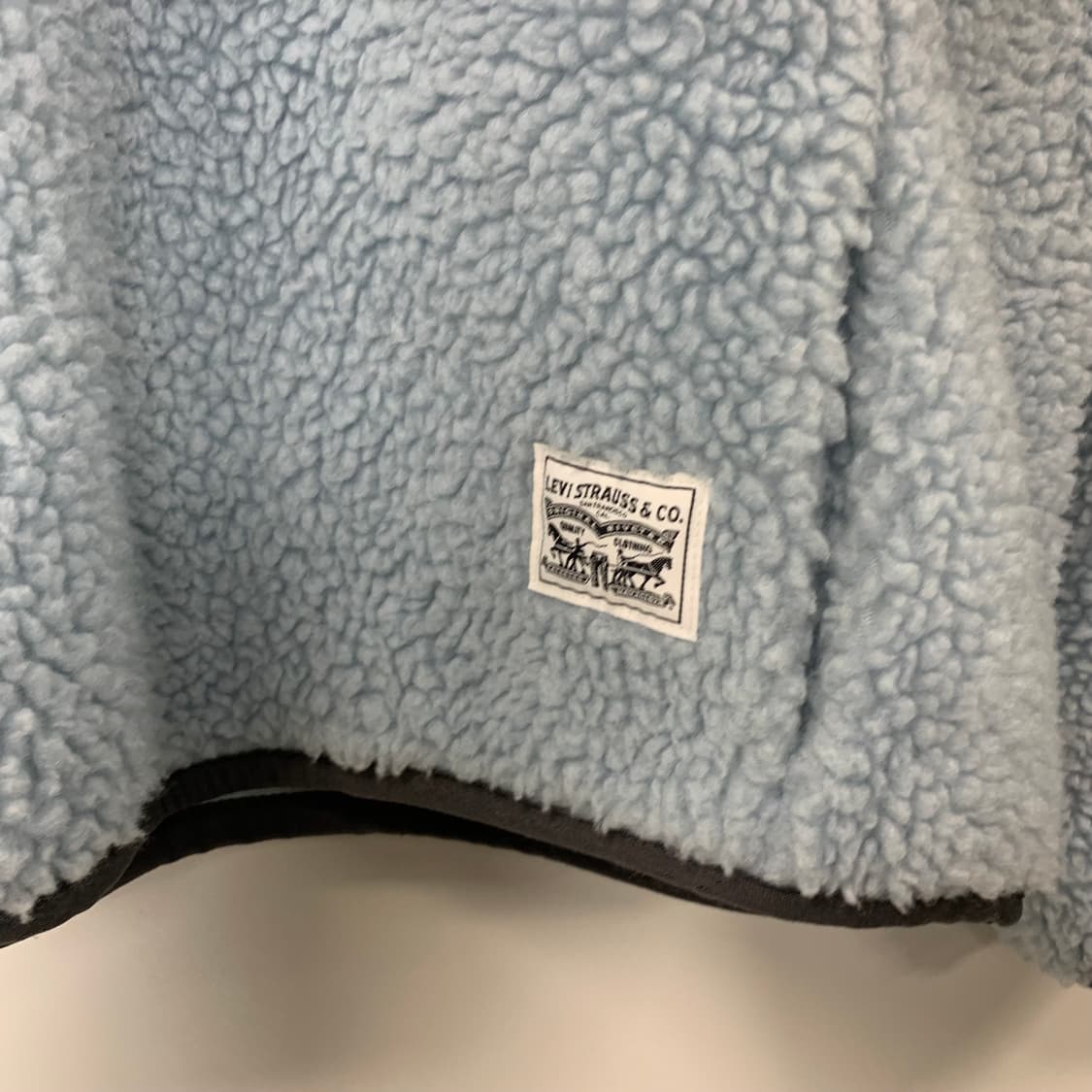 리바이스 스카이블루 쉐르파 반집업 맨투맨 상품이미지4