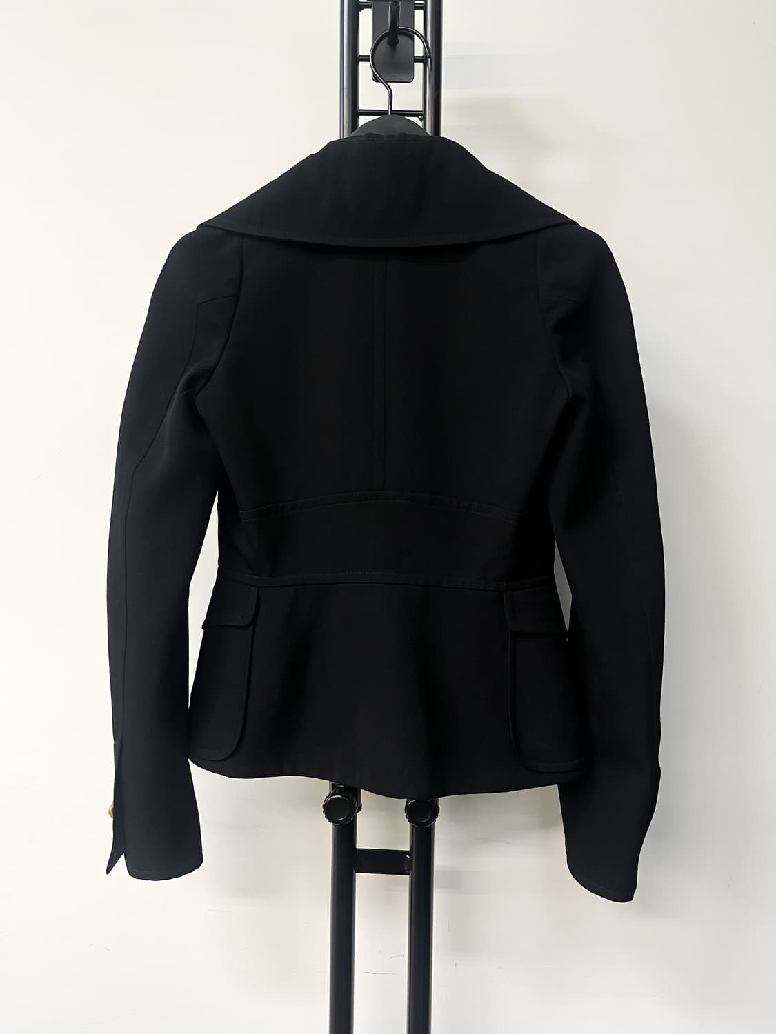 지방시 빅 카라 숏 자켓 상품이미지4