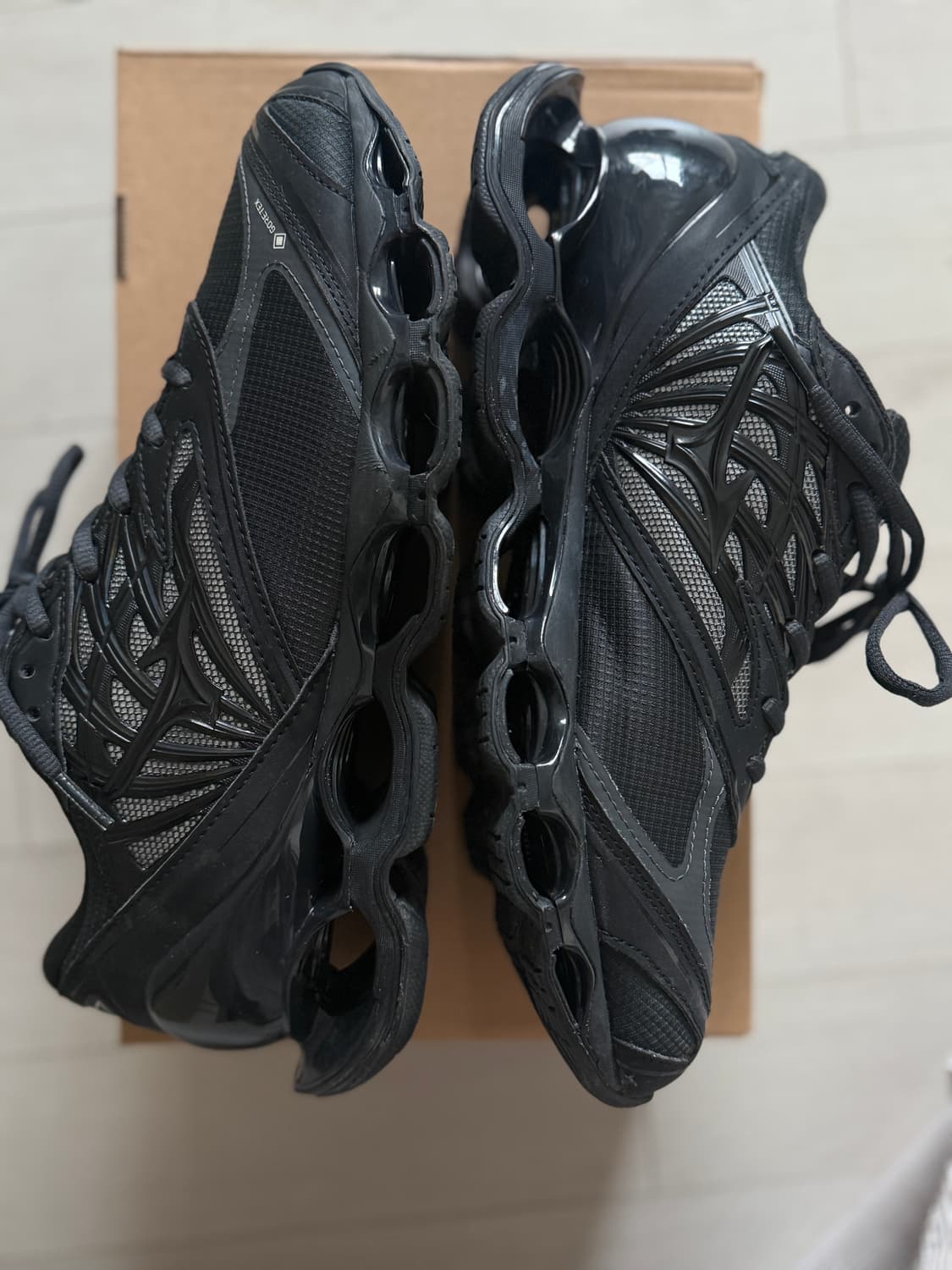 미즈노 웨이브 프로페시 고어텍스 블랙 상품이미지5