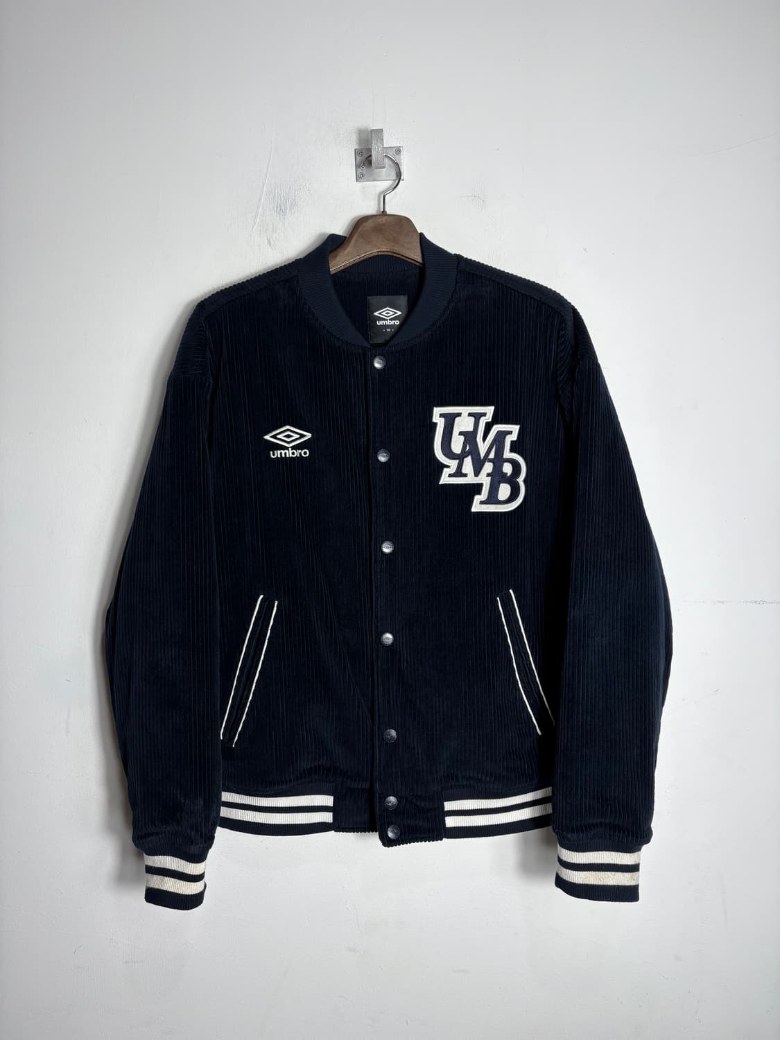 Umbro 엄브로 네이비 코듀로이 바시티 점퍼 상품이미지2