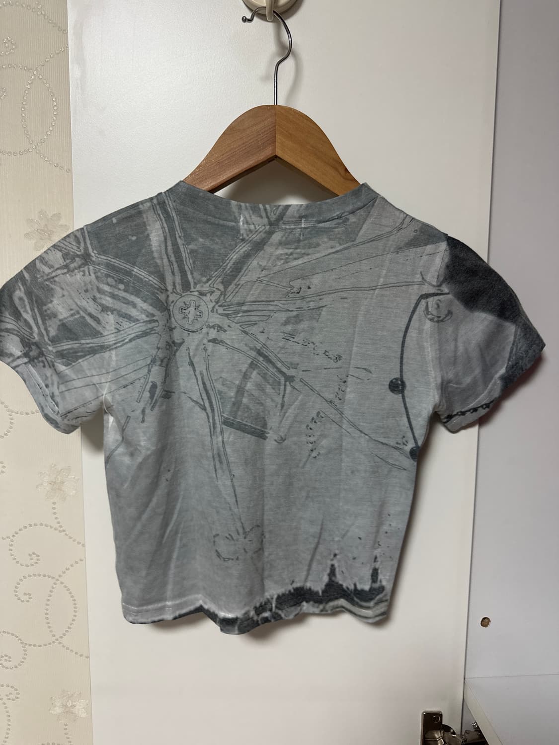 604service 크롭탑 상품이미지2