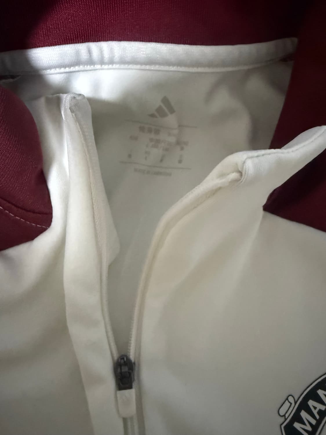 아디다스 맨체스터 유나이티드 티로 24 트레이닝 탑 오프 화이트 블랙 상품이미지5