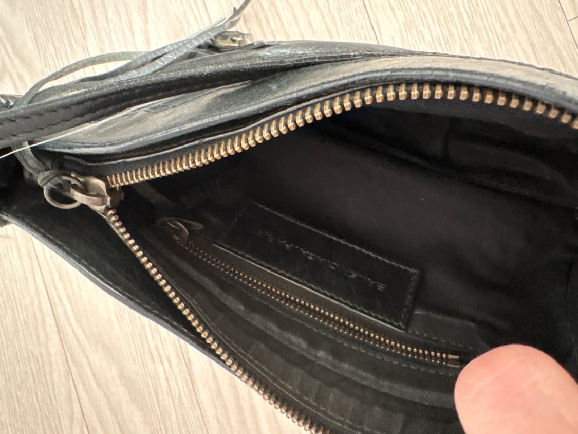 발렌시아가 힙 숄더백 상품이미지6