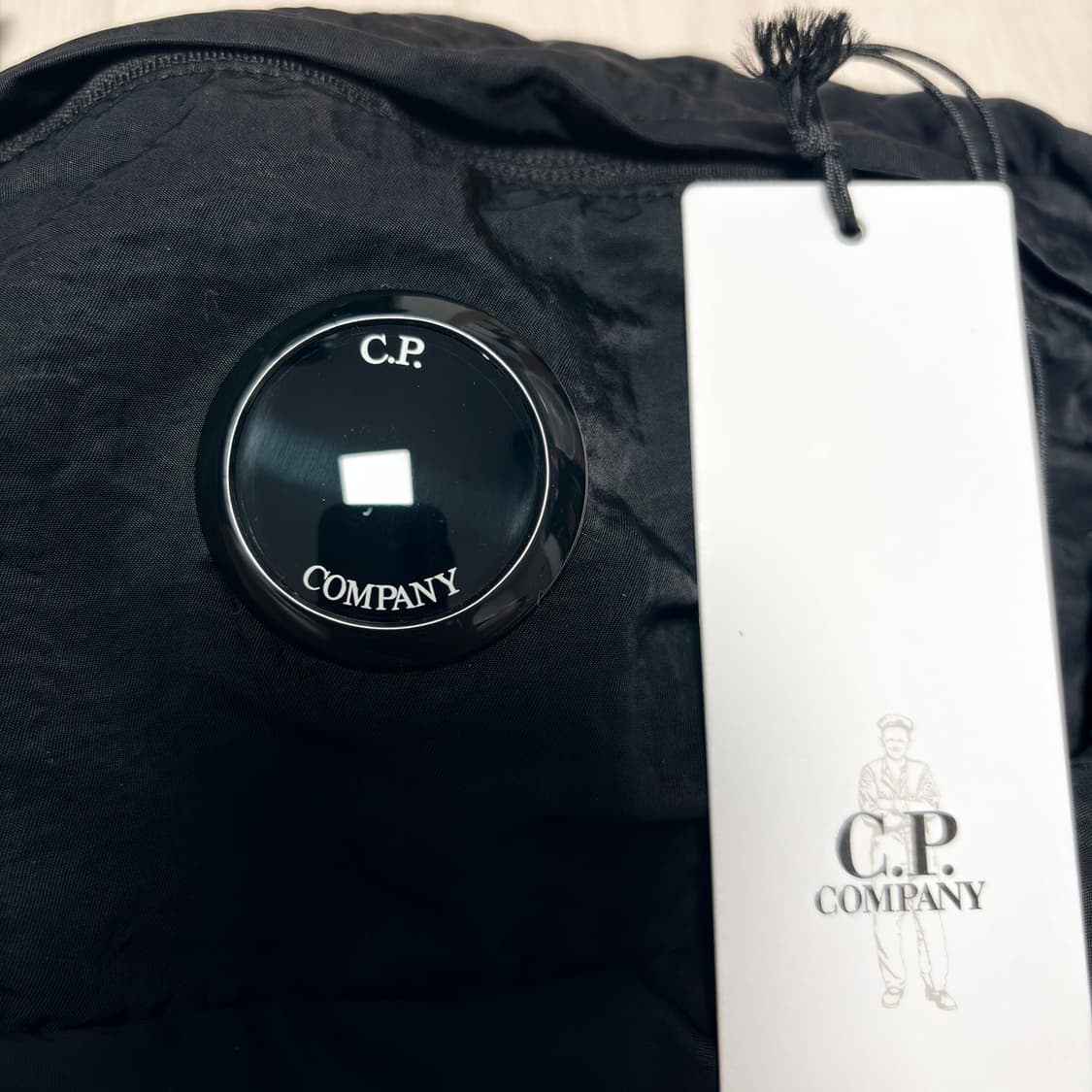 Cp컴퍼니 크로스백 블랙 상품이미지2
