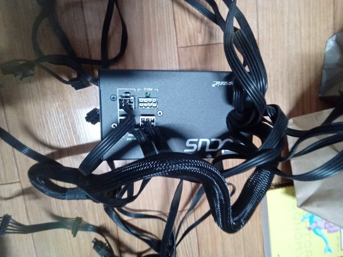 시소닉 FOCUS GOLD GM-850 모듈러 850W 파워서플라이 상품이미지2