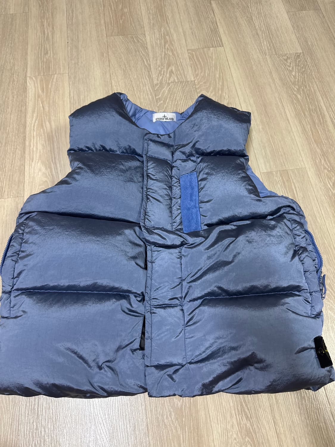 22FW L 스톤아일랜드 나일론메탈 패딩조끼 상품이미지1