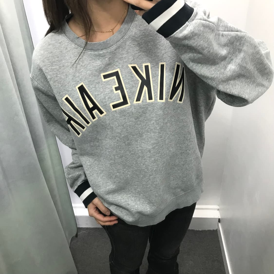 나이키 그레이 맨투맨 상품이미지2