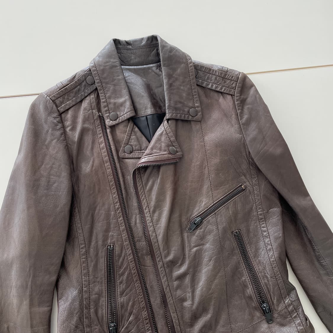 시스템 딥브라운 리얼 레더 가죽 라이더 자켓 밑단 지퍼 절개 디테일 상품이미지7
