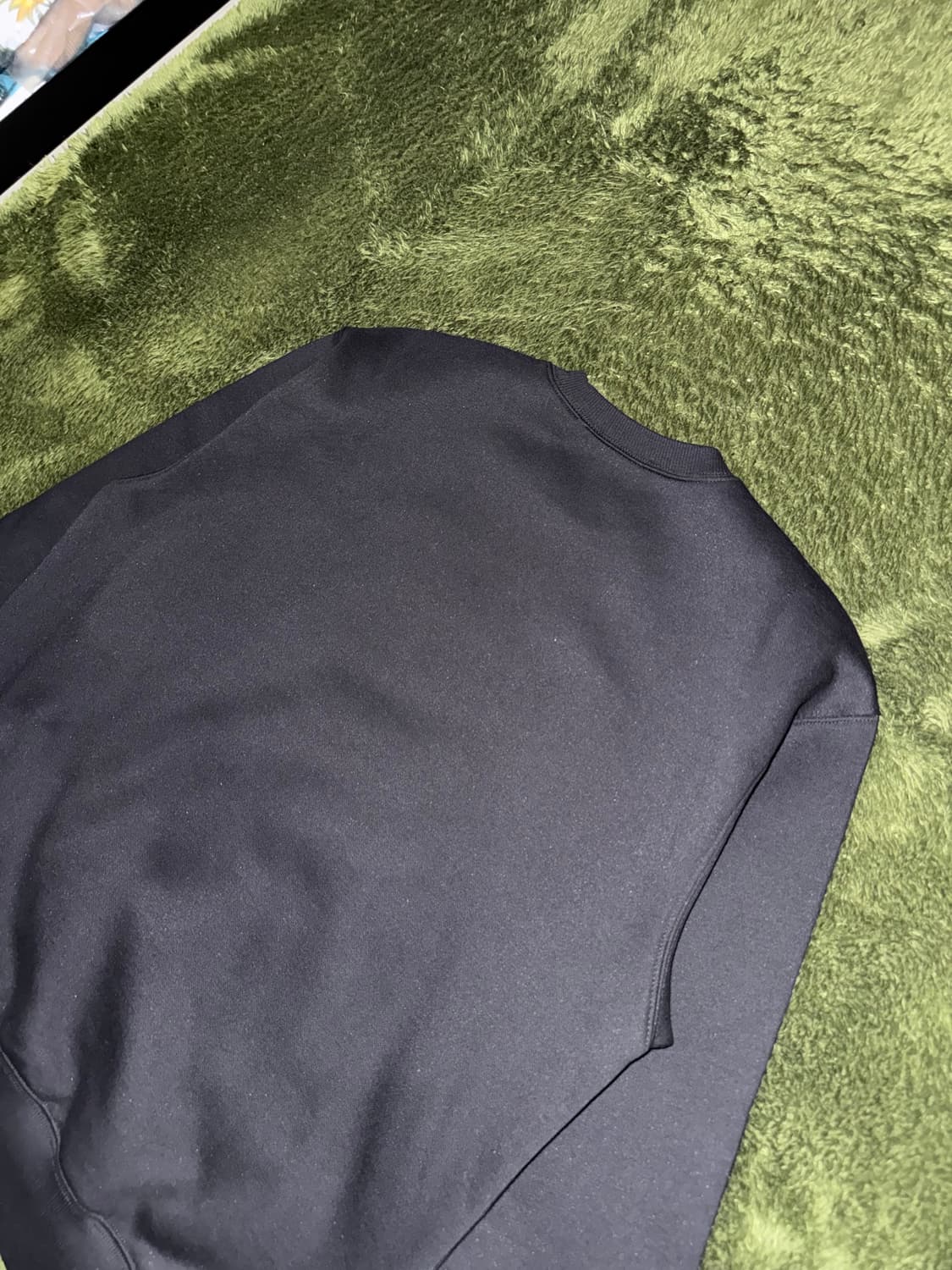 칼하트 WIP 엠브로이더리 소프트 터치 스웻셔츠 블랙 상품이미지9