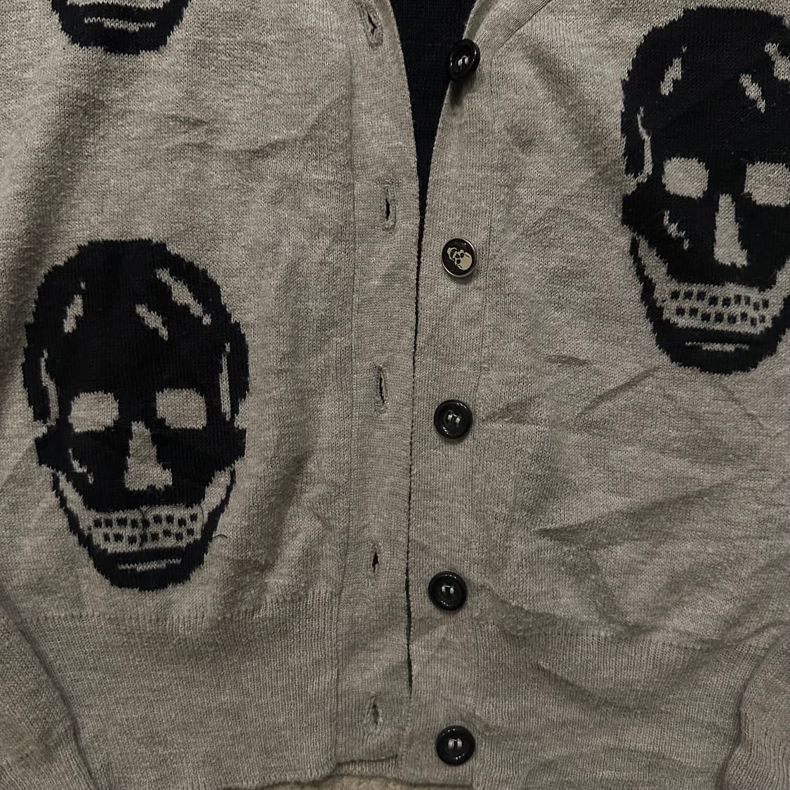 알렉산더 맥퀸 스컬 니트 가디건 상품이미지3