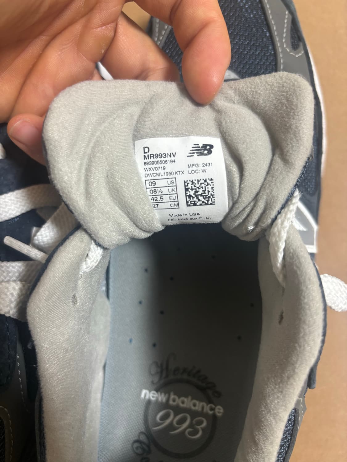 270] NEW BALANCE MR993NV 상품이미지2