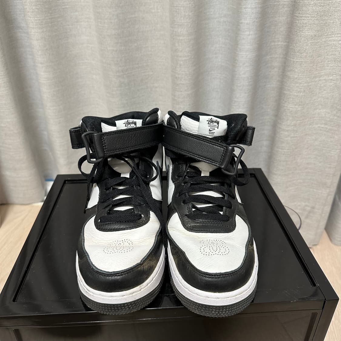 나이키 x 스투시 에어포스 1 '07 미드 SP 블랙 앤 라이트 본 27 상품이미지2