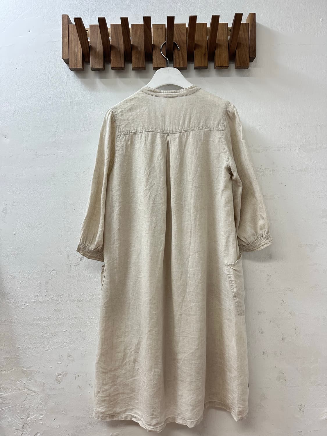일본빈티지 린넨 100% 내추럴 베이지 밴드카라 핀턱 버튼 원피스 상품이미지4