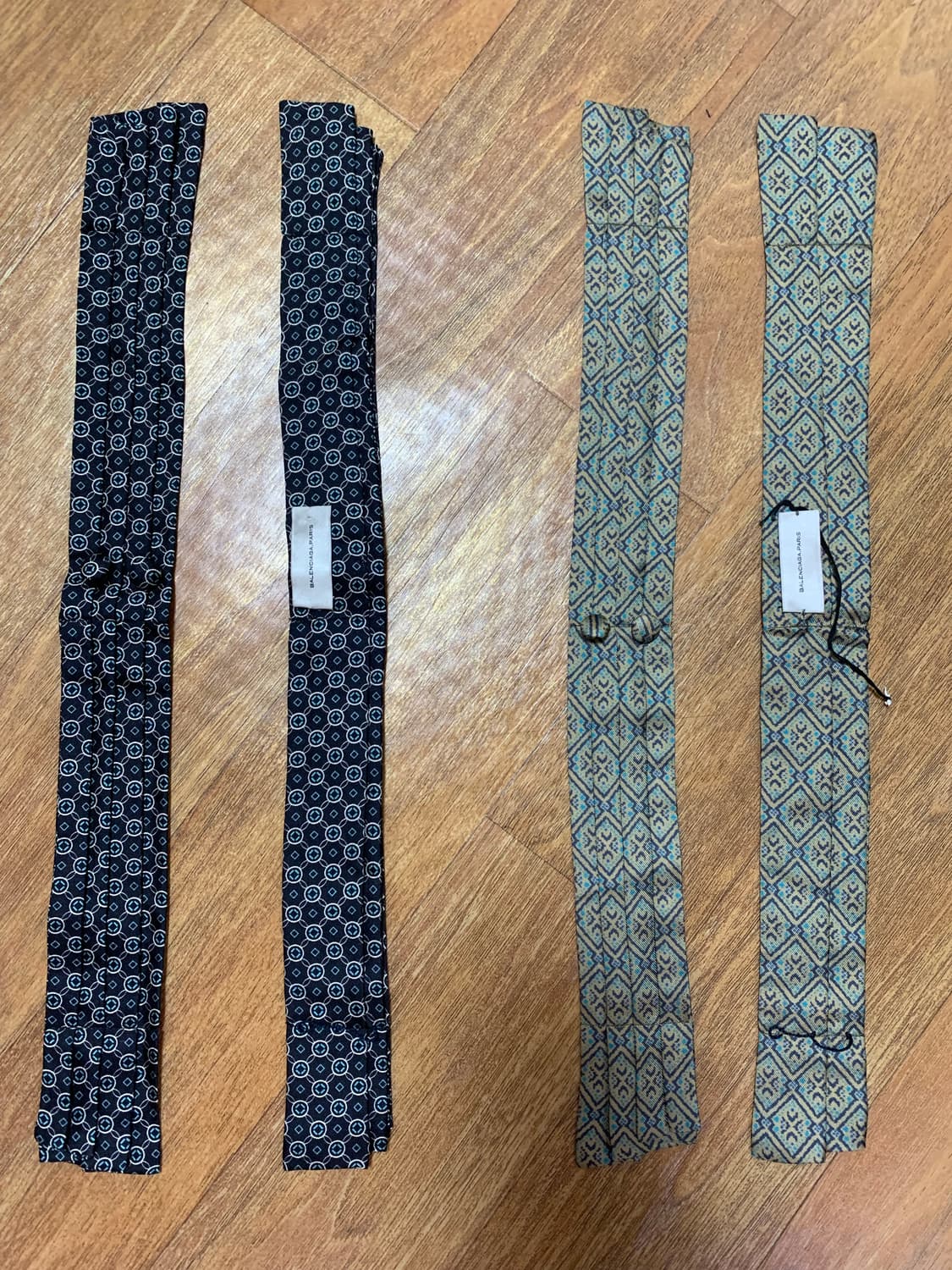 BALENCIAGA 발렌시아가 핸드 커프스(실크)묶음판매 상품이미지1