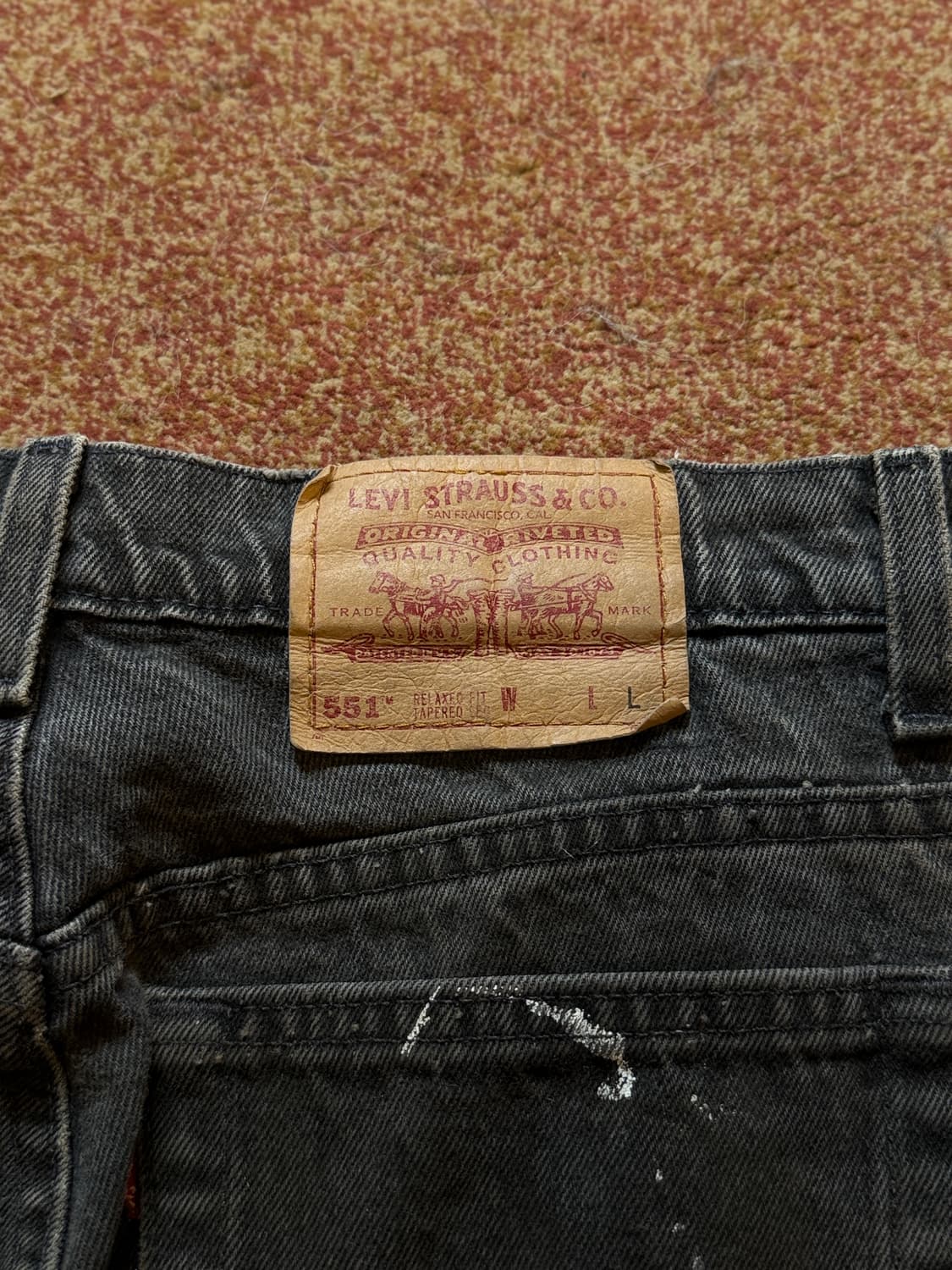 Levis 90년대 테이퍼드 블랙진 데님 페인팅 디자인 팬츠 상품이미지6