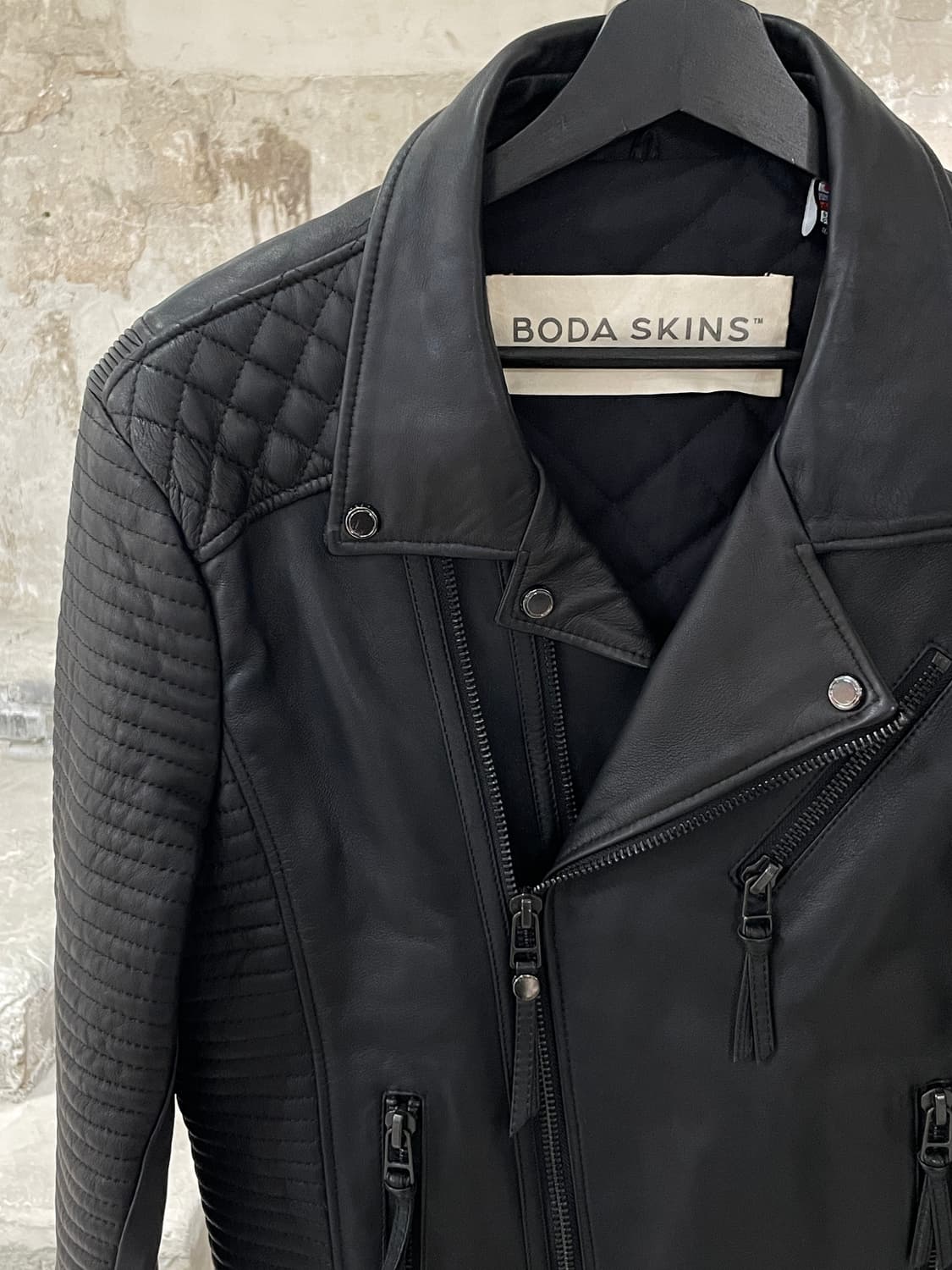 보다 스킨 블랙 슬림 핏 라이더 레더 자켓 상품이미지2