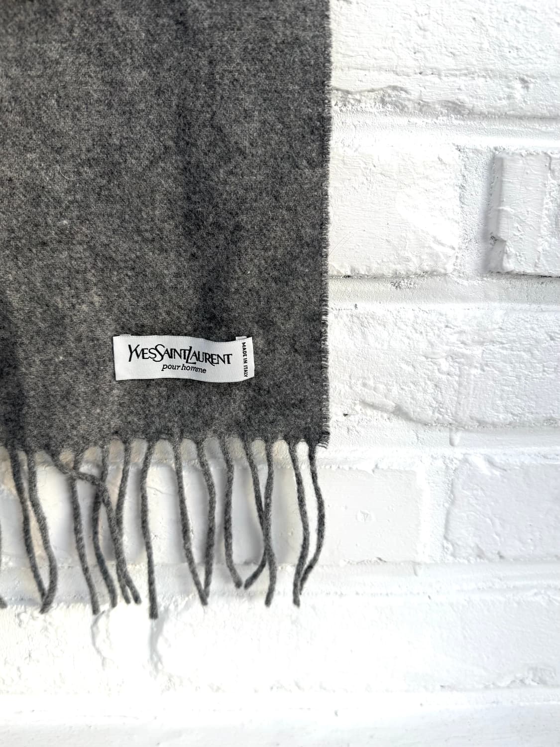 입생로랑 그레이 울 머플러  상품이미지3