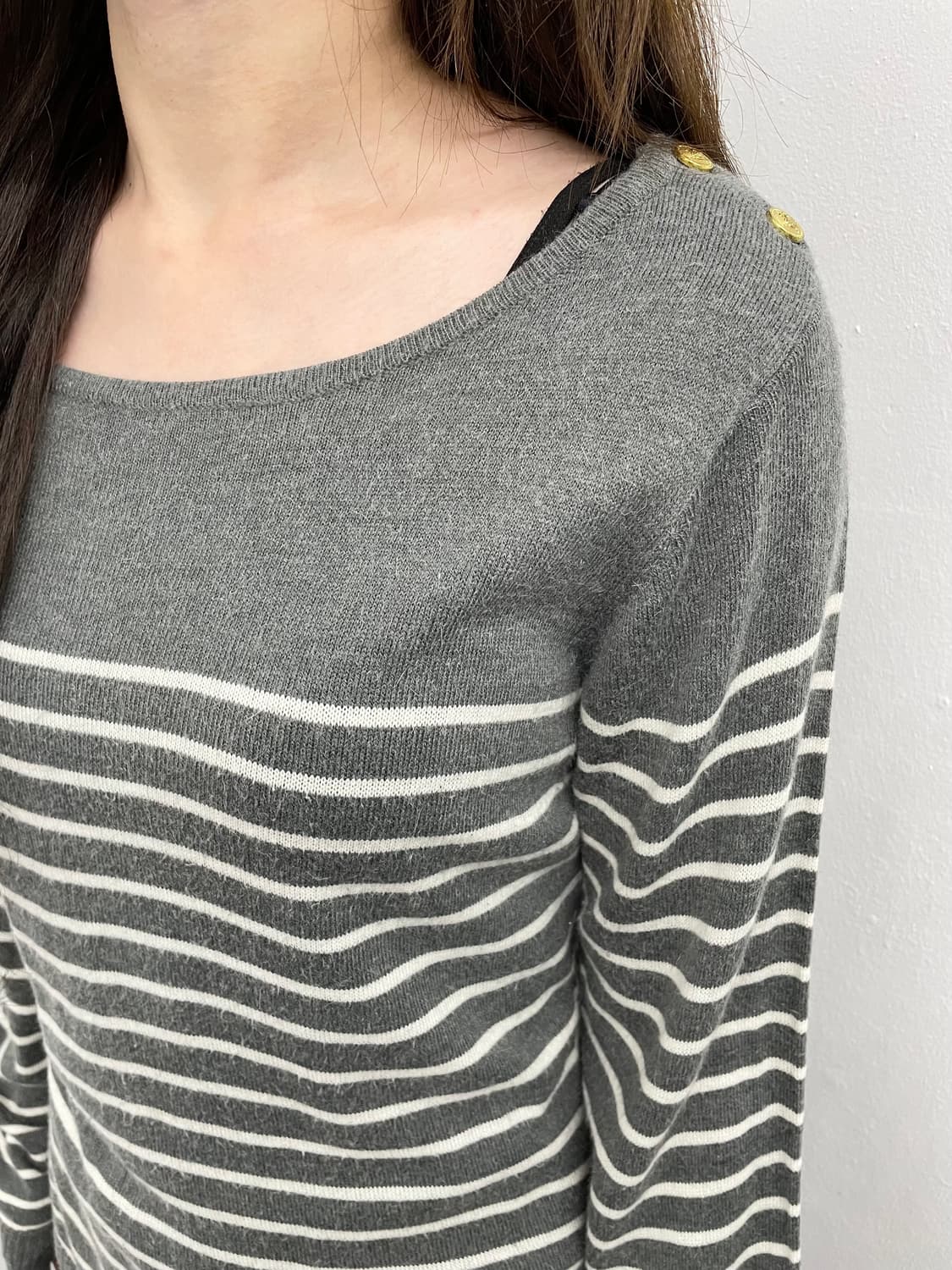 코지 버튼 스트라이프 니트 상품이미지3