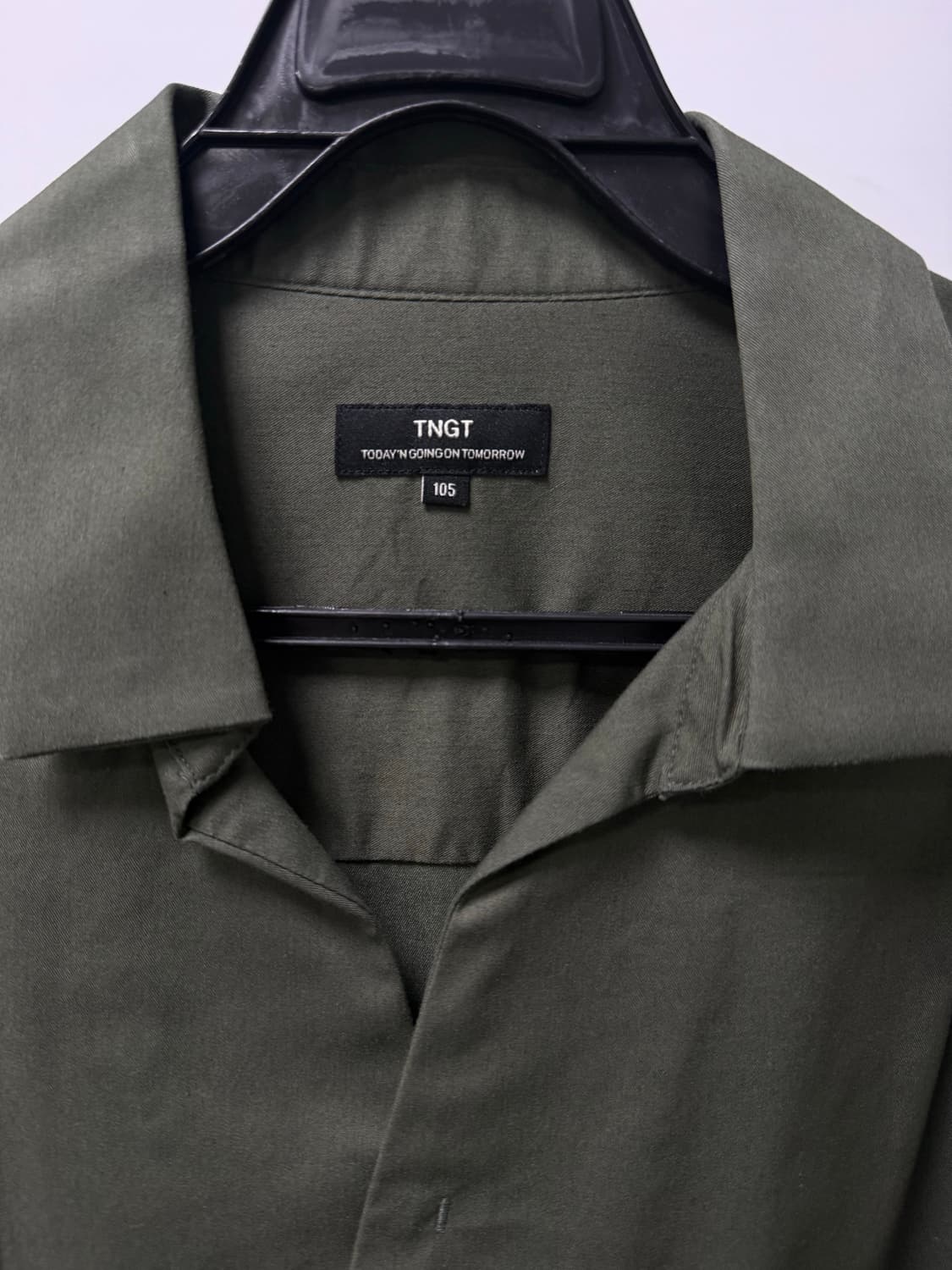 TNGT 남성 반버튼 튜닉셔츠 (올리브그린/105) 상품이미지3