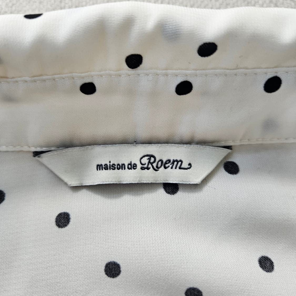 실측확인 로엠 여성 패턴 블라우스 0407Y 상품이미지3