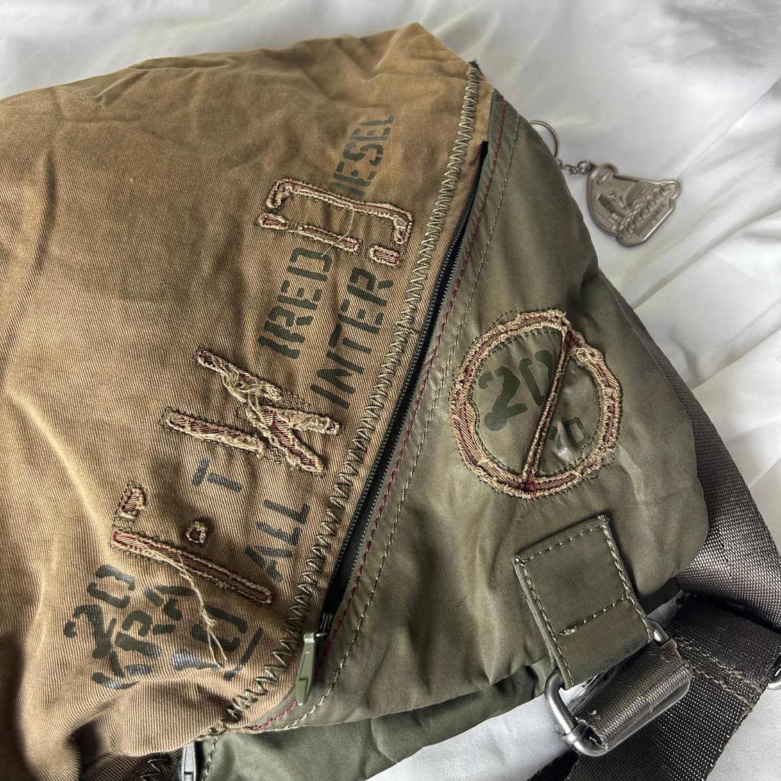 [DIESEL] 00s 디젤 밀리터리 투톤 크로스백 상품이미지4