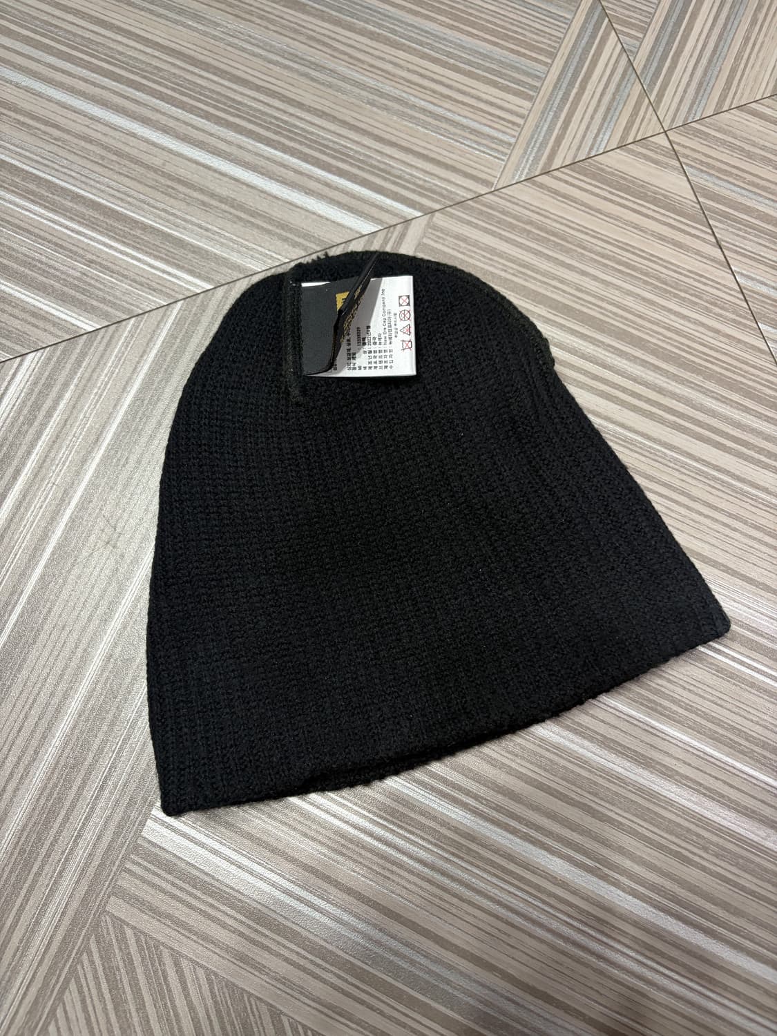 뉴에라 블랙라벨 메리노 울 블랙 비니 상품이미지3