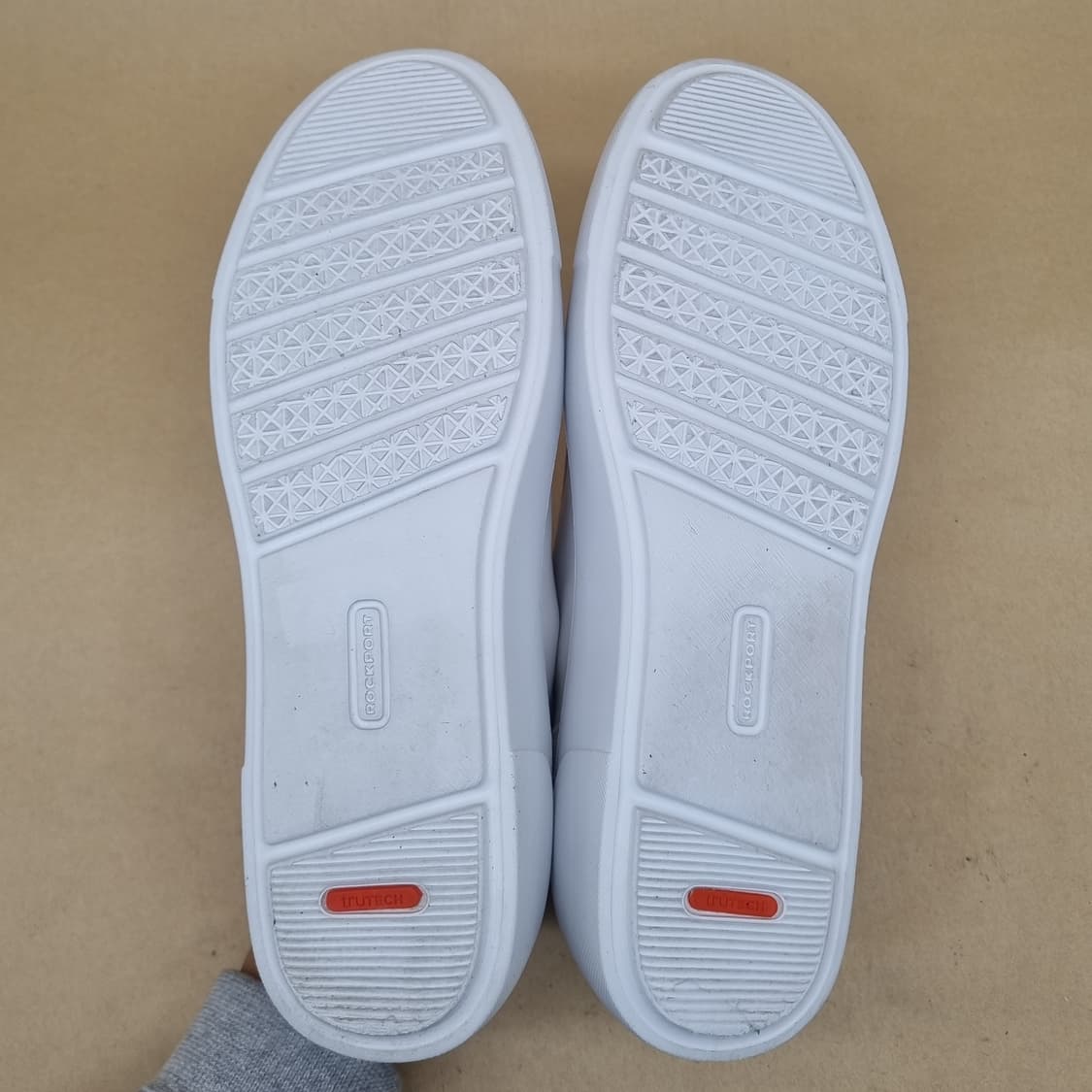 락포트 토탈모션 여성스니커즈240  굽5 상품이미지3