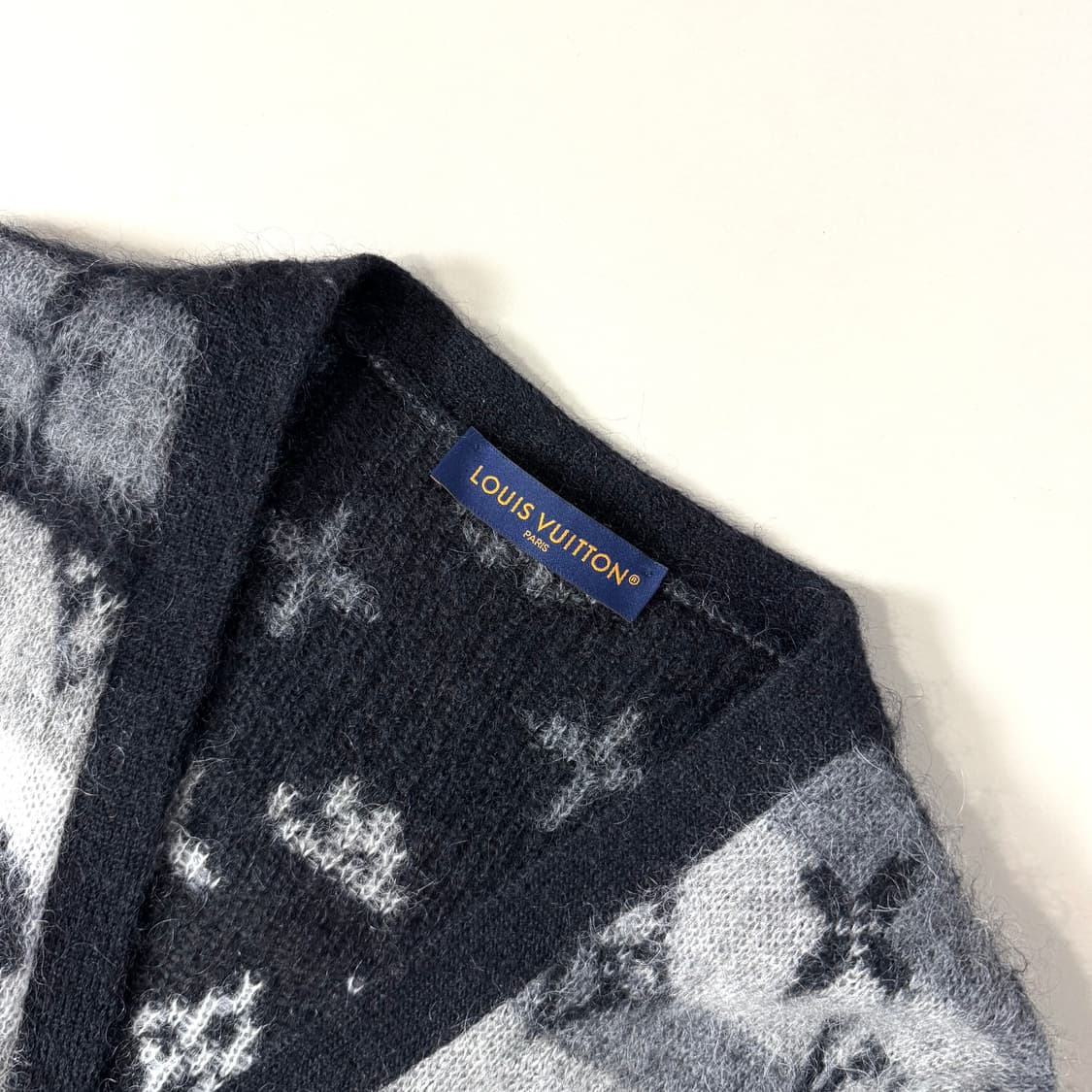 [백화점판/L]루이비통 모헤어 가디건 상품이미지4