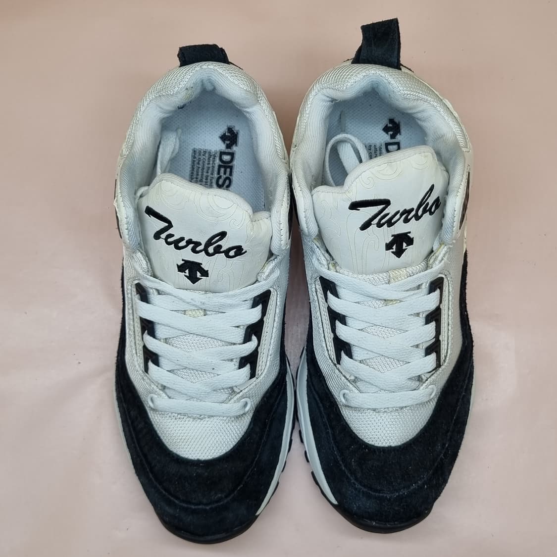 데상트 터보고스트 운동화 250 상품이미지2