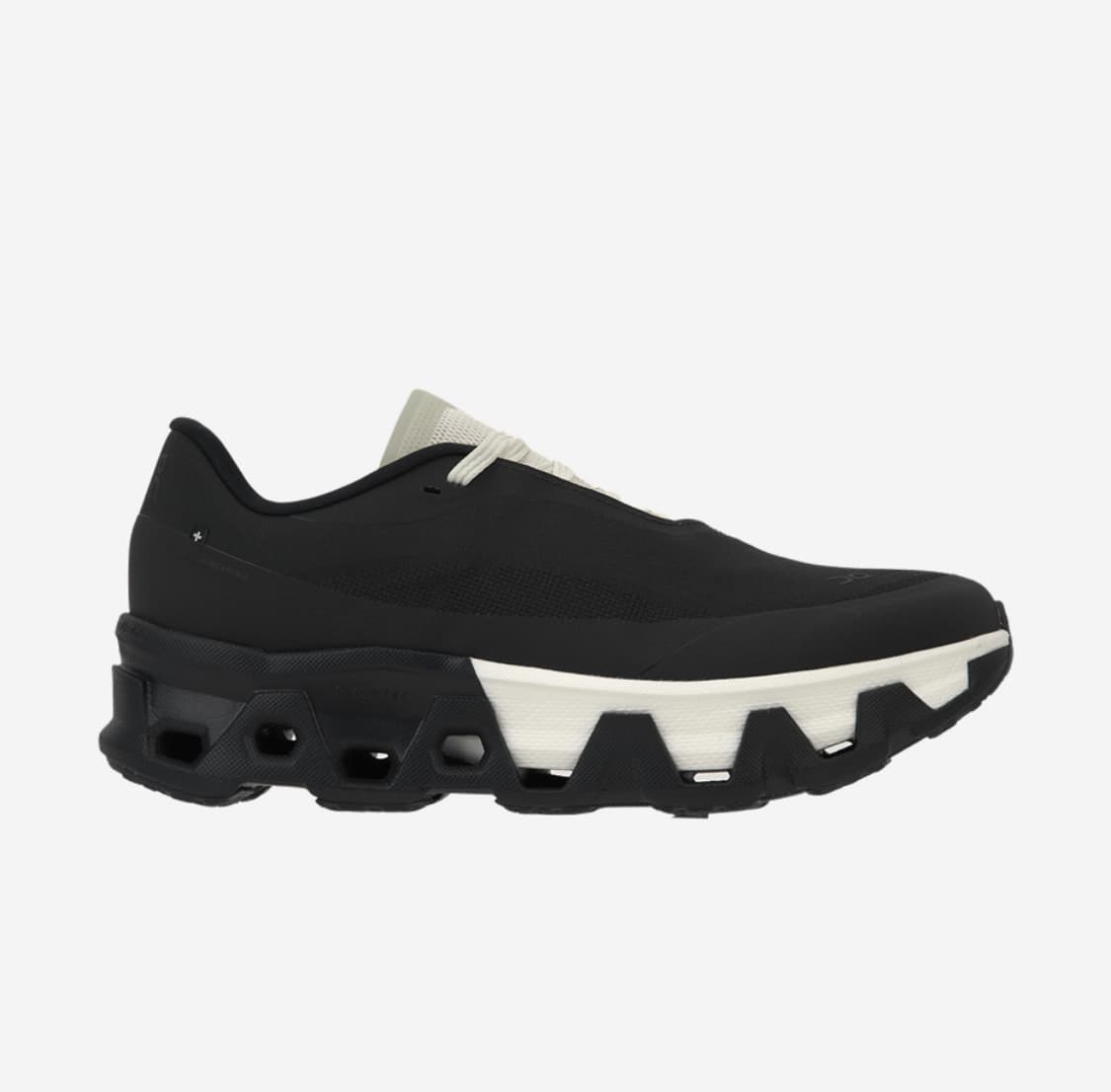 온러닝 파프 클라우드 몬스터 하이퍼 블랙 255 상품이미지1