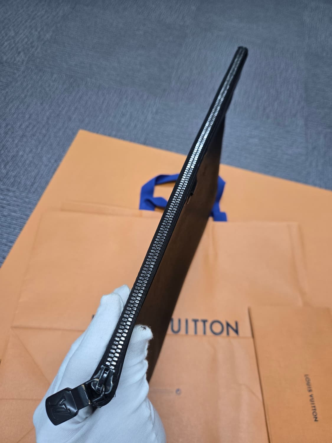 [특가][정품] 루이비통 쉐도우 클러치백 상품이미지7